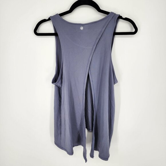 3/$25 155. Yogalicious Tank Top M Sleeveless Workout Gray Racerback Open Back - Picture 5 of 11